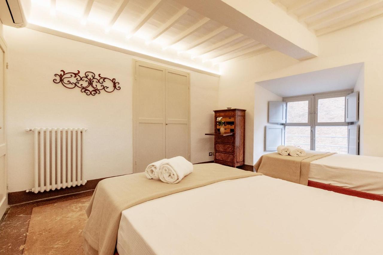 Palazzo Chigi Zondadari Apartamento Siena Exterior foto