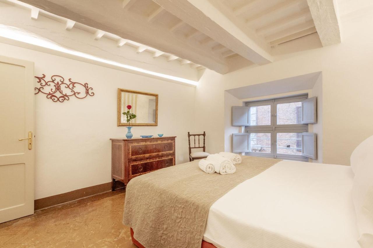 Palazzo Chigi Zondadari Apartamento Siena Exterior foto