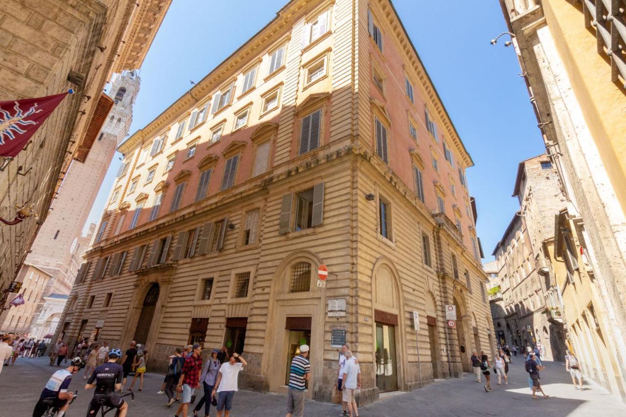 Palazzo Chigi Zondadari Apartamento Siena Exterior foto